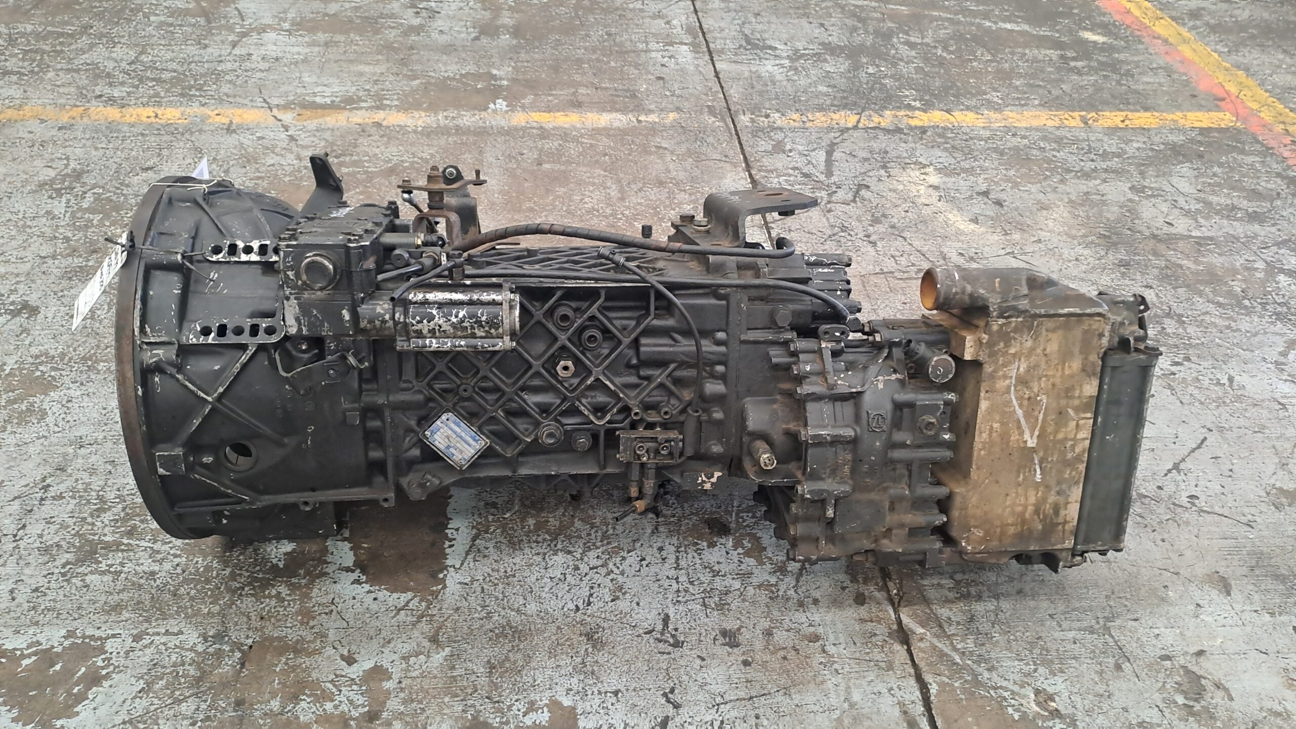 ZF 16S221 Gearbox