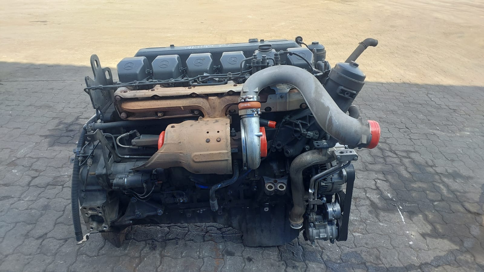 Mercedes-benz OM 460LA MP4 Engine
